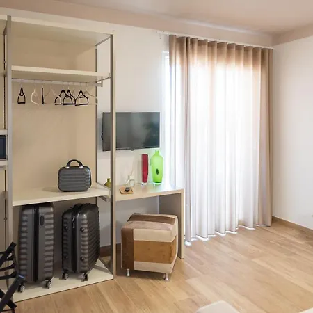 Vemaga Luxury - Center 4* Πομπηία
