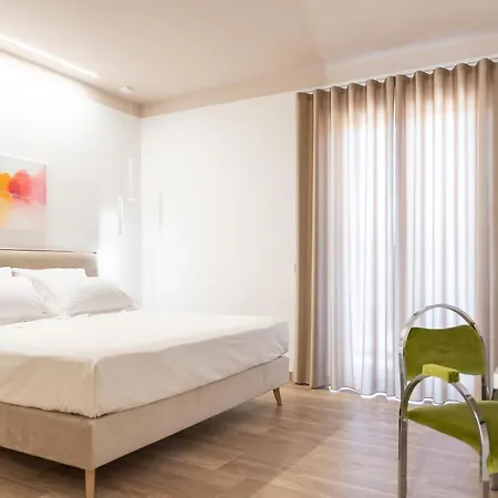 Vemaga Luxury - Center 4* Помпеи