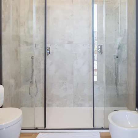 Vemaga Luxury - Center 4*