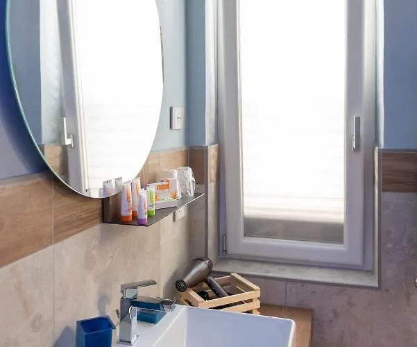 Vemaga Luxury - Center Bed & Breakfast 4*